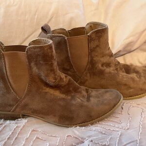 Very G Brown Suede Chelsea Boots